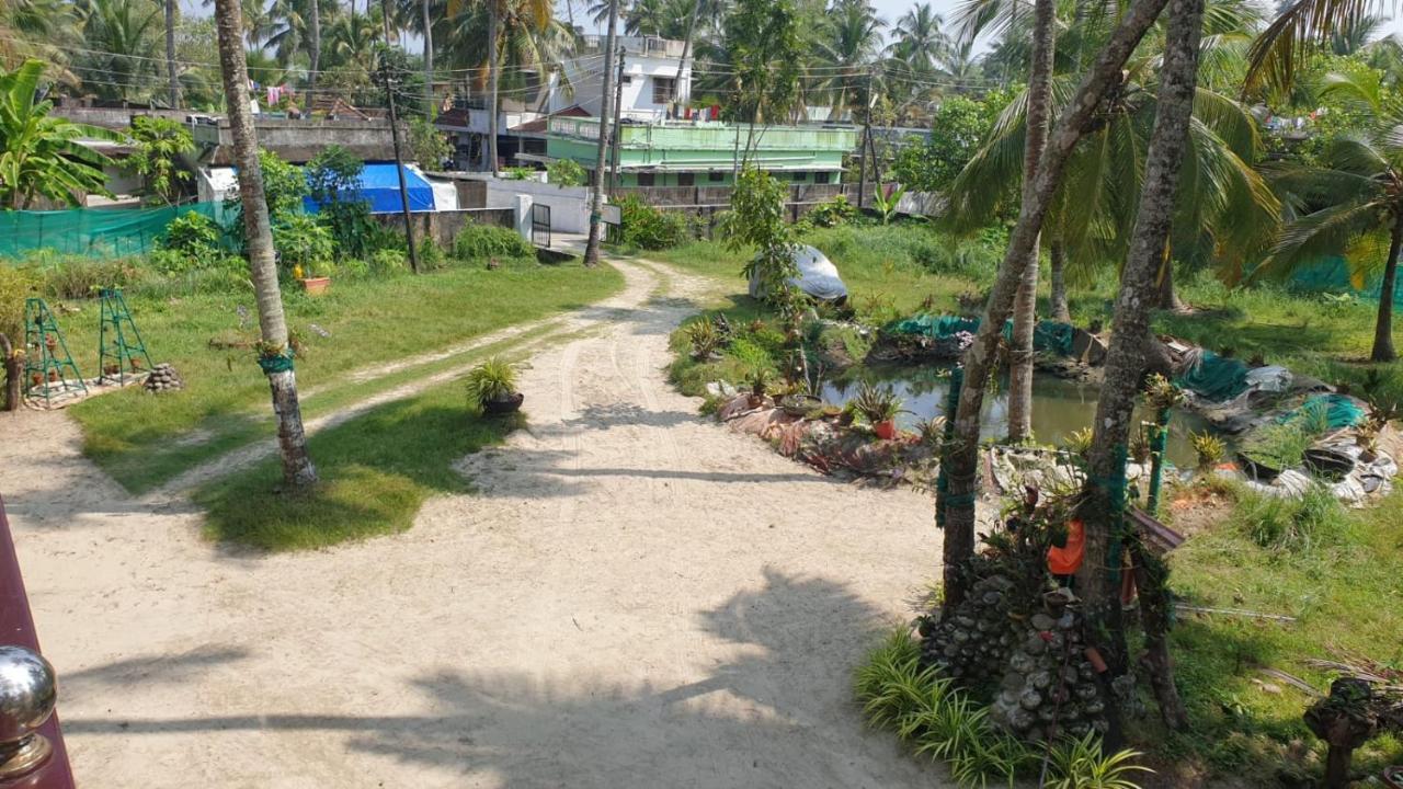 Royal Beach Abode Kochi Bagian luar foto